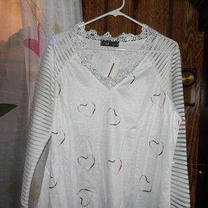 women's long sleeve sweatshirt brand new white med